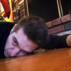 Meet your Posher, Todd